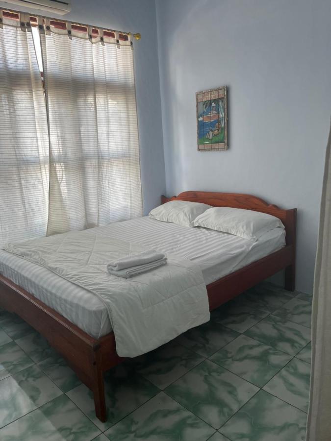 Komodo Indah Hotel Labuan Bajo Zimmer foto